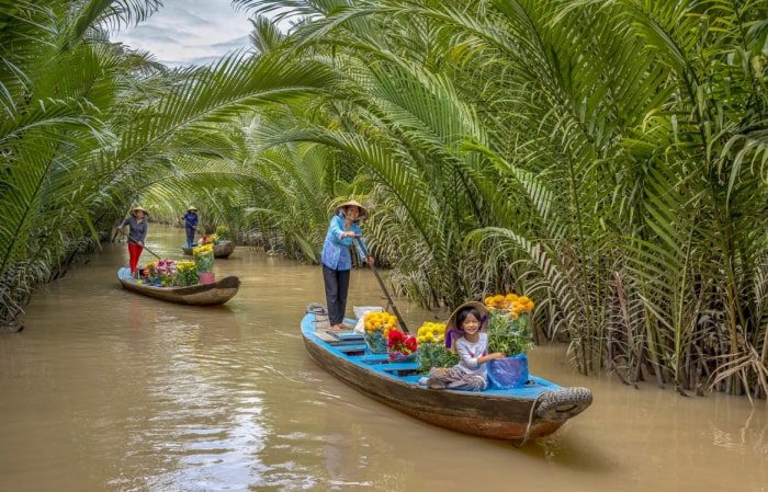 mekong delta floating market
