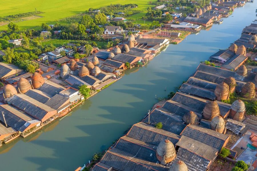 mekong delta floating market
